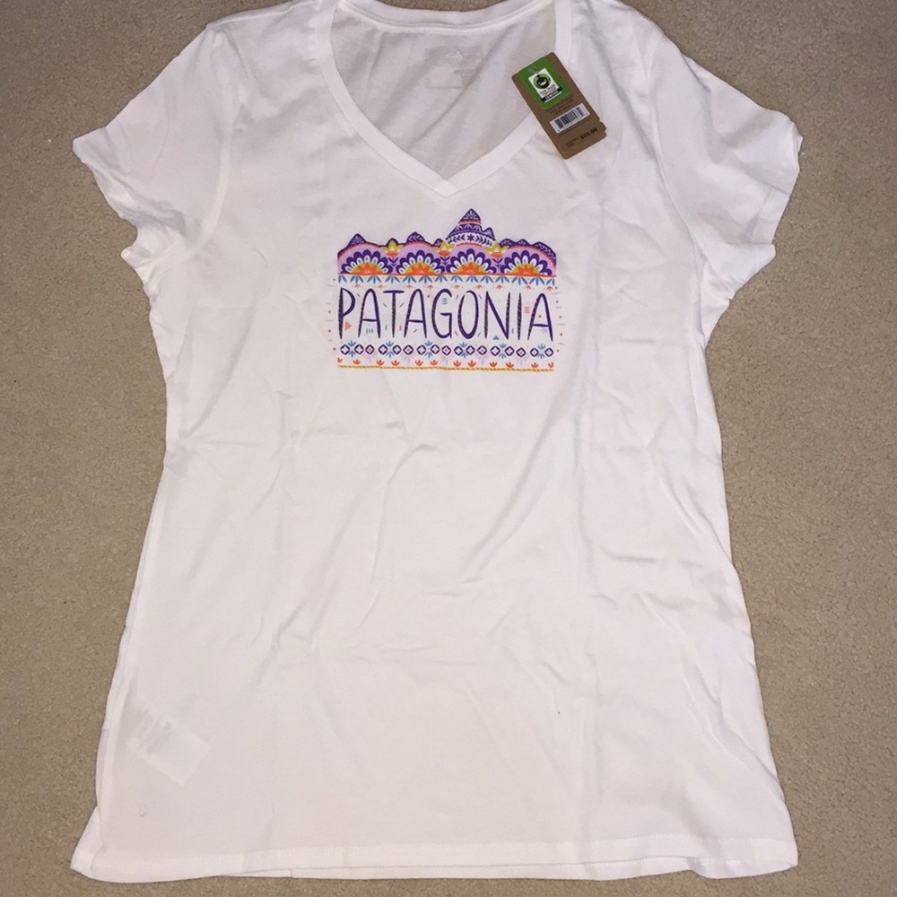 v neck tee